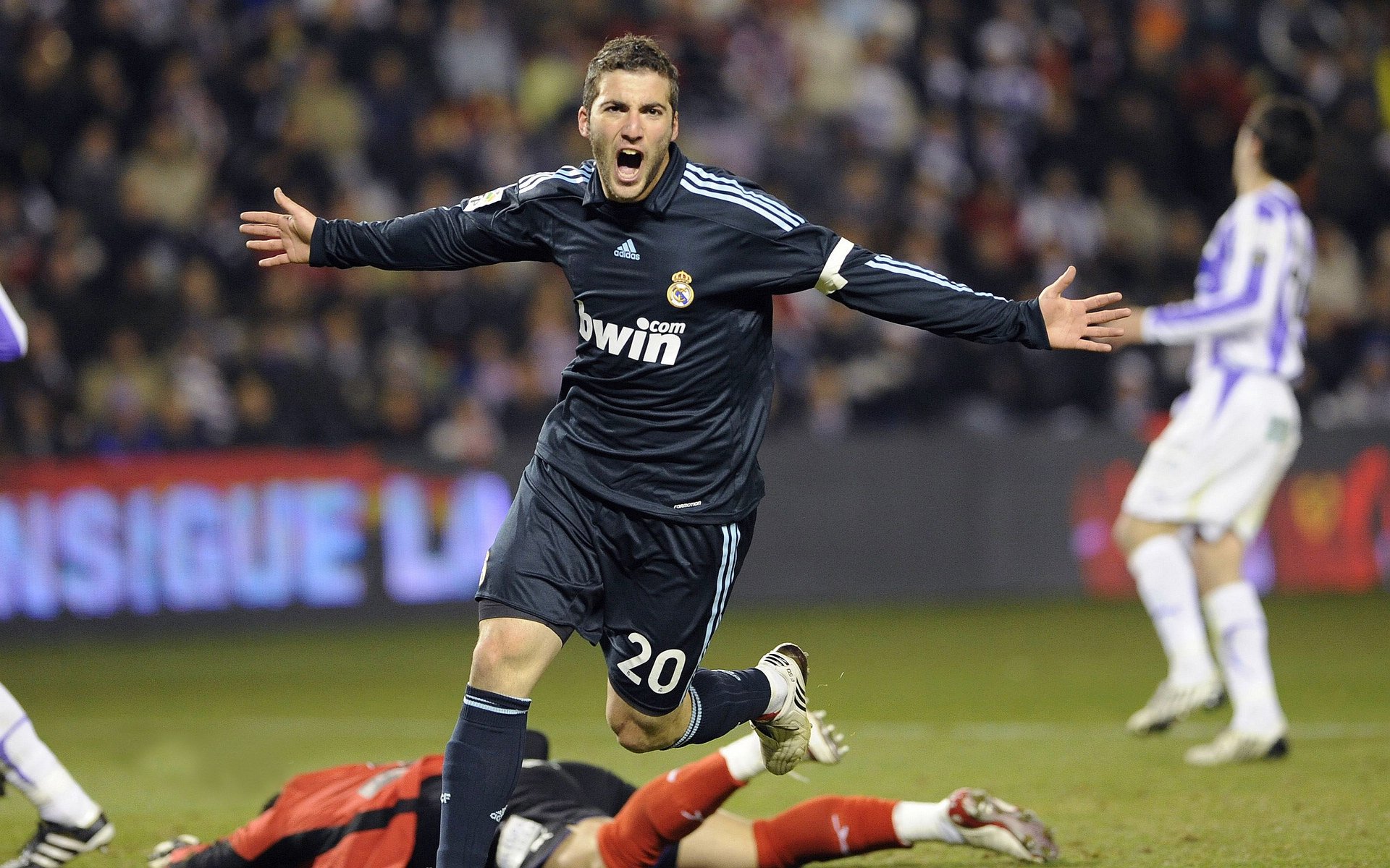 九游娱乐入口-德布劳内掌控焦点之战，摩洛哥狂胜马德里竞技背后的战术革命