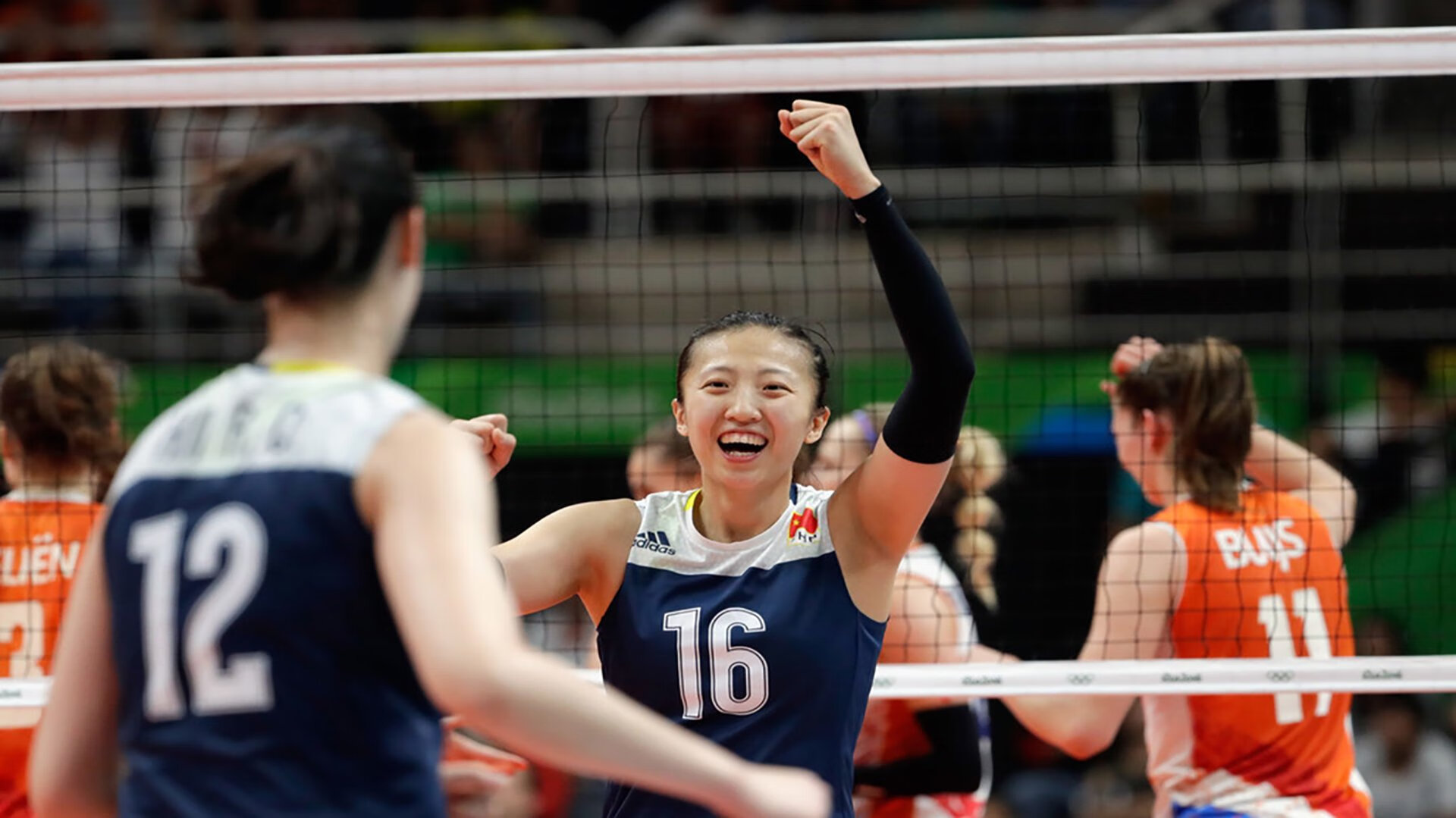 九游世界杯2026-那一夜,他让整个加泰罗尼亚陷入沉默—奥斯梅恩的国家德比封神记